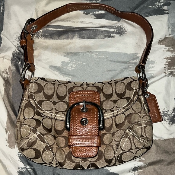 Coach purse - Picture 1 of 4